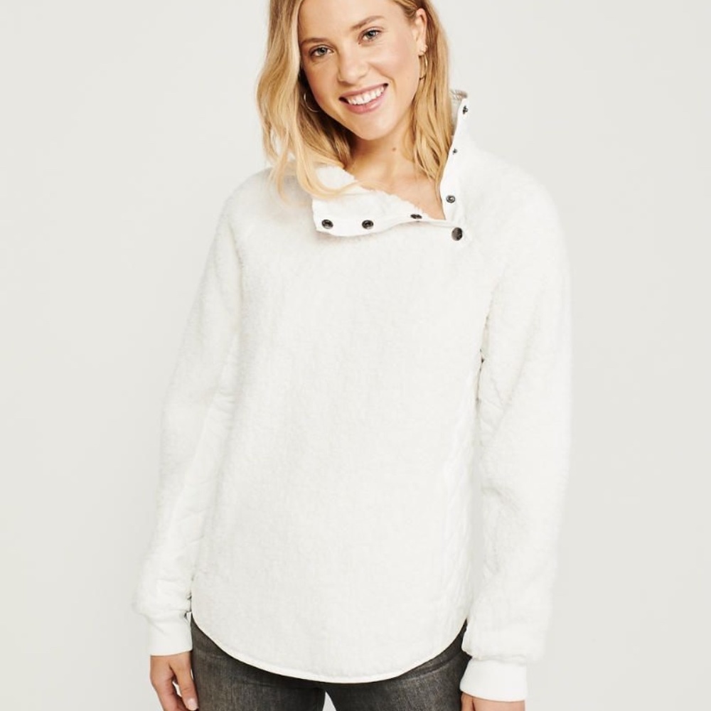 Asymmetrical Snap-Up Sherpa Fleece White S